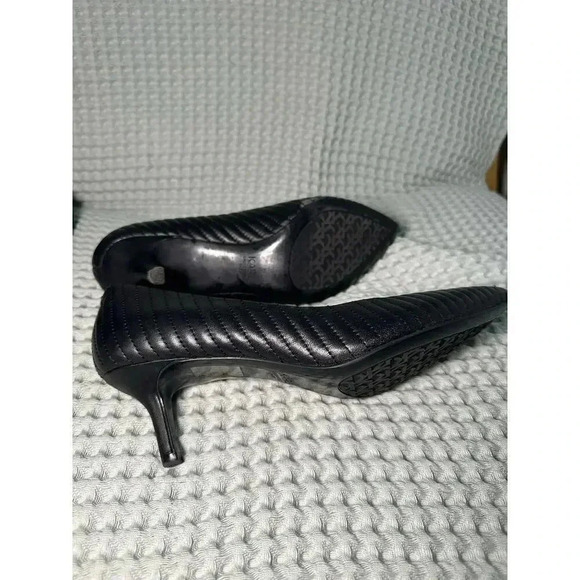 Karl Lagerfeld Rosette Quilted Pointed Toe Pumps | Black | 8.5 - Picture 11 of 15